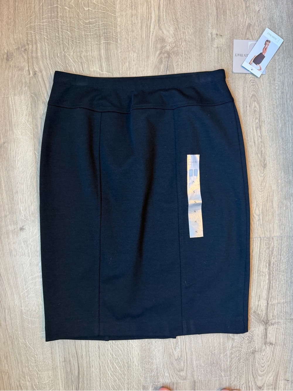 Ellen Tracy Pencil Skirt
